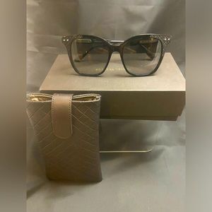 - NIB Bottega Veneta Sunglasses